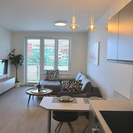 Luxury Grand By Bratislavatrip Apartamento
