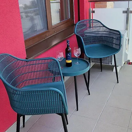 Luxury Grand By Bratislavatrip Apartamento *