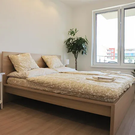 Luxury Grand By Bratislavatrip Apartamento
