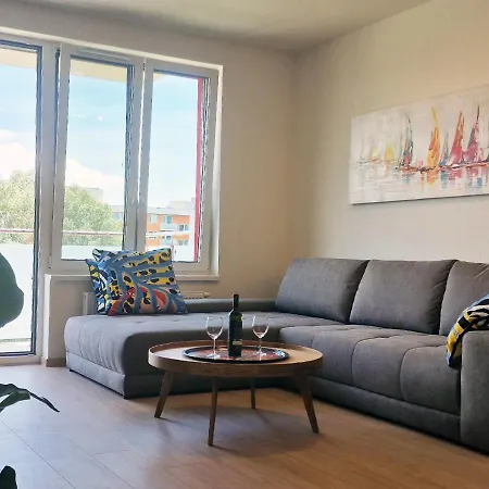 Luxury Grand By Bratislavatrip Apartamento *