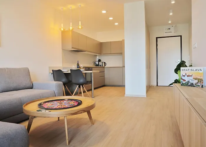 Luxury Grand By Bratislavatrip Apartament